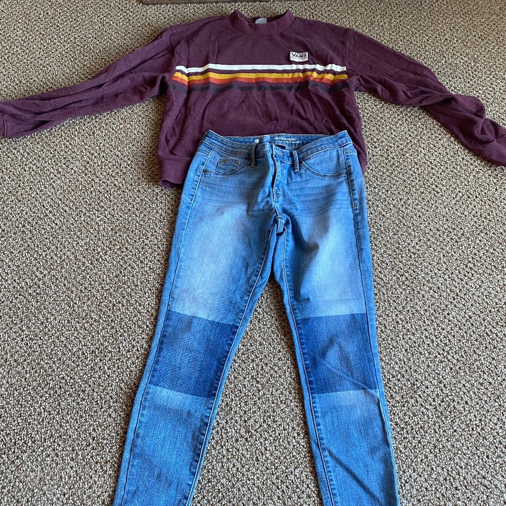 Women’s Vans Sweatshirt & Jeans